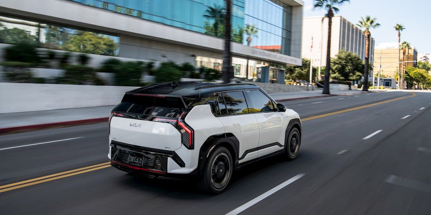 Kia EV3 美國售價公布 29,890 美元，電動車與 PBV 策略齊步發展