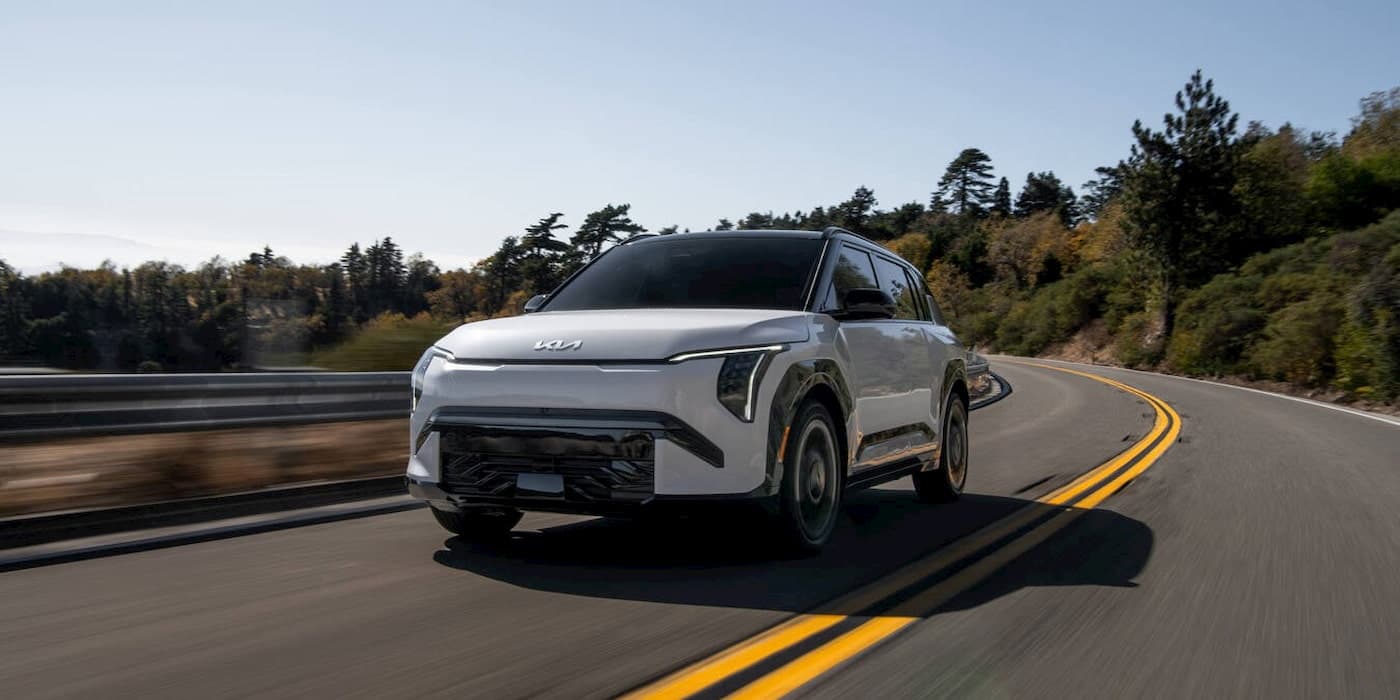 Kia EV4 2027年型歐規增全時四驅，續航近563公里並支援22kW充電
