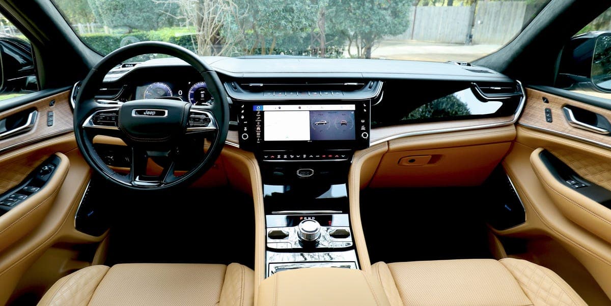 Jeep Grand Cherokee L 2026 年式將導入全新四缸渦輪引擎，動力配置策略受關注