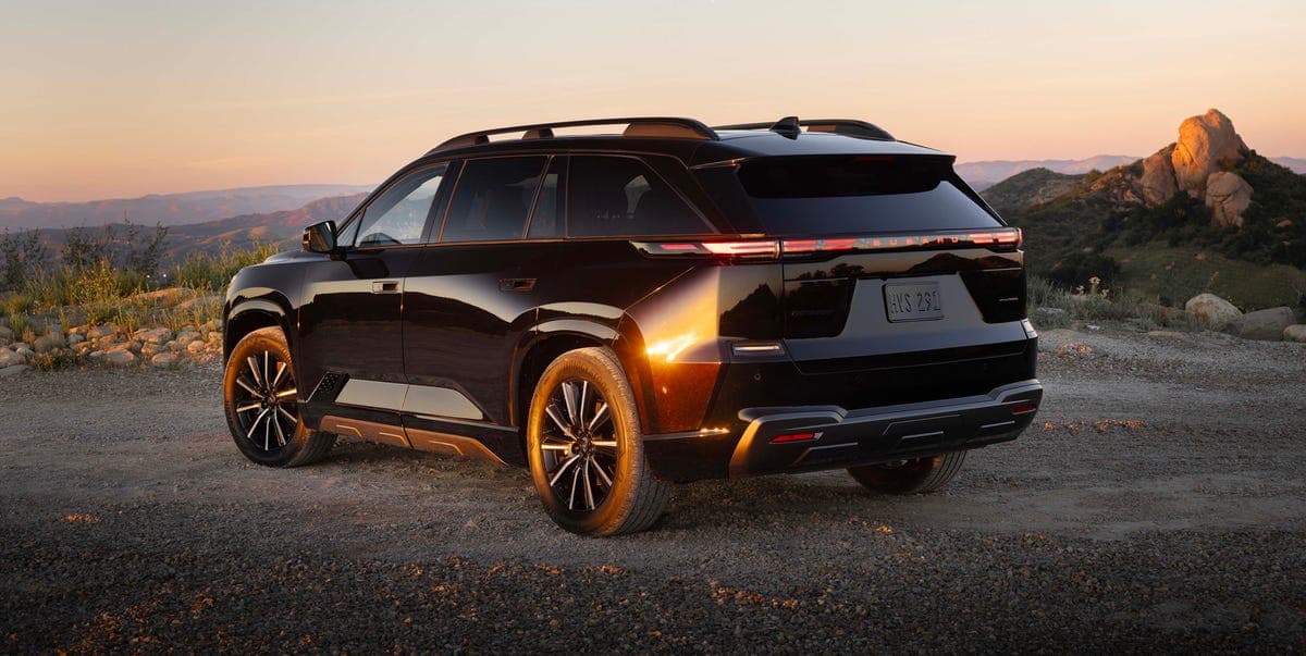 View Exterior Photos of the 2027 Subaru Getaway