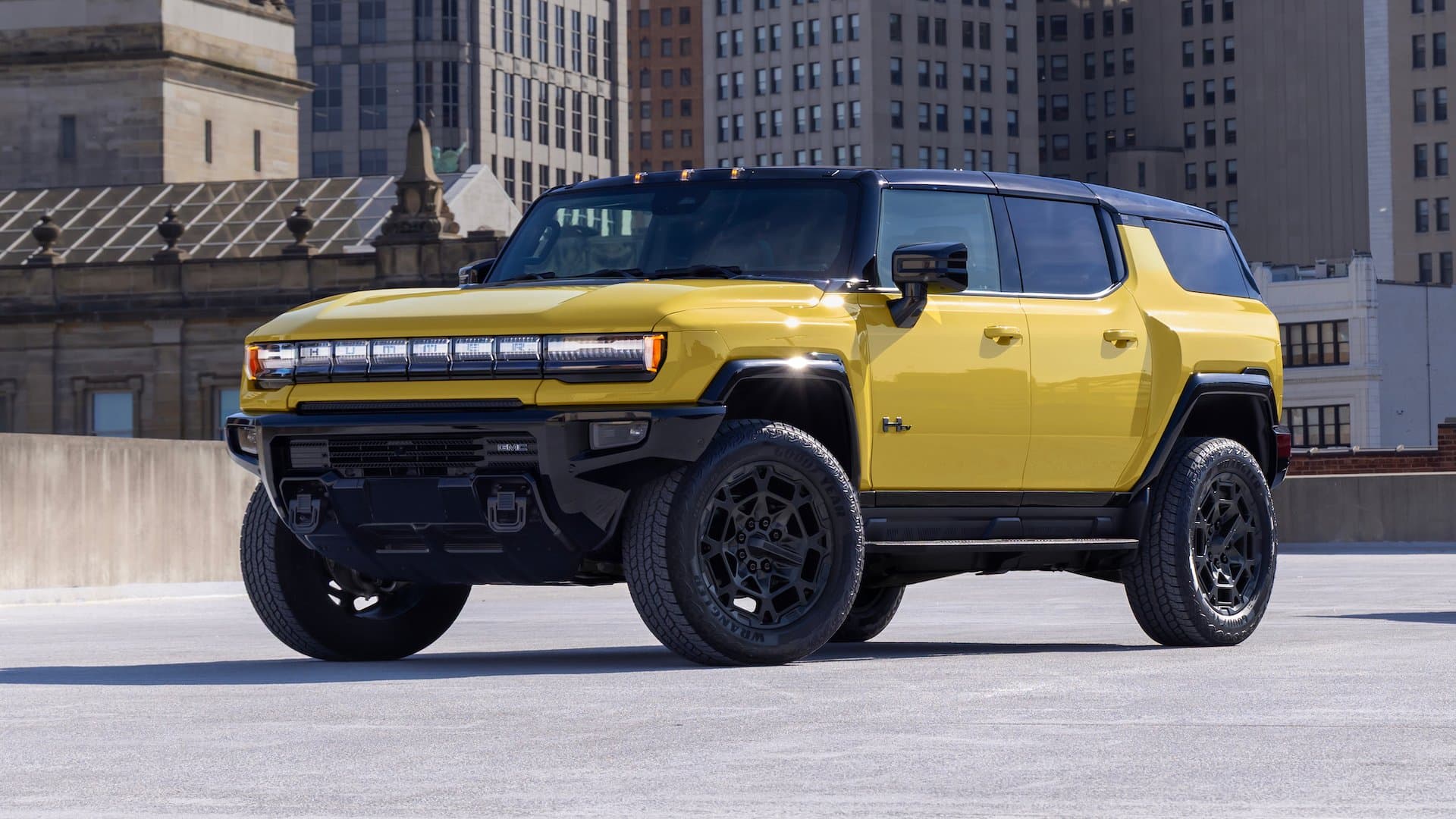 GMC Hummer EV 25週年紀念版推出，正值銷量驟降55%之際