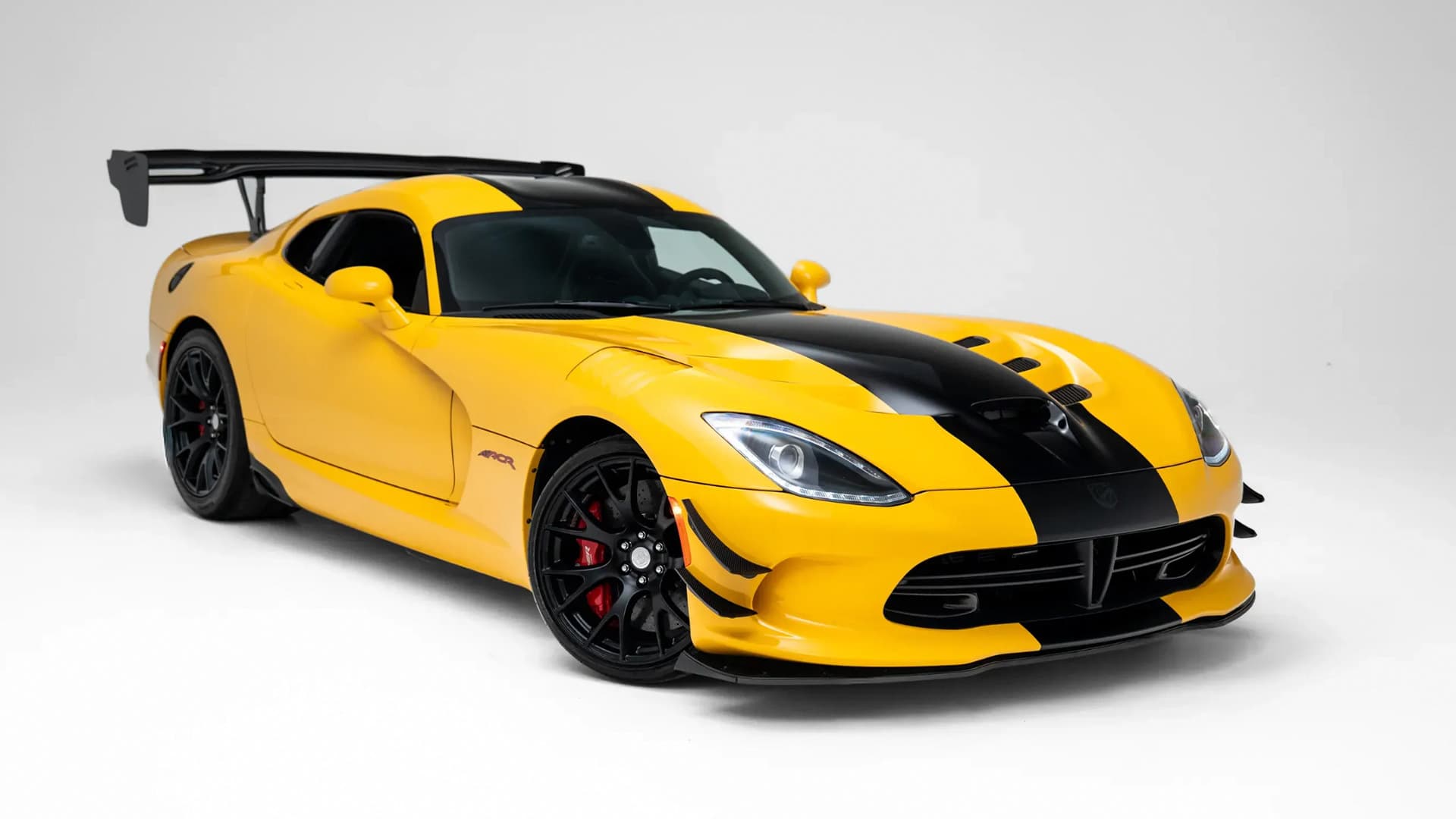 道奇 Viper 稀有車款創拍賣新高，經典老車受市場關注