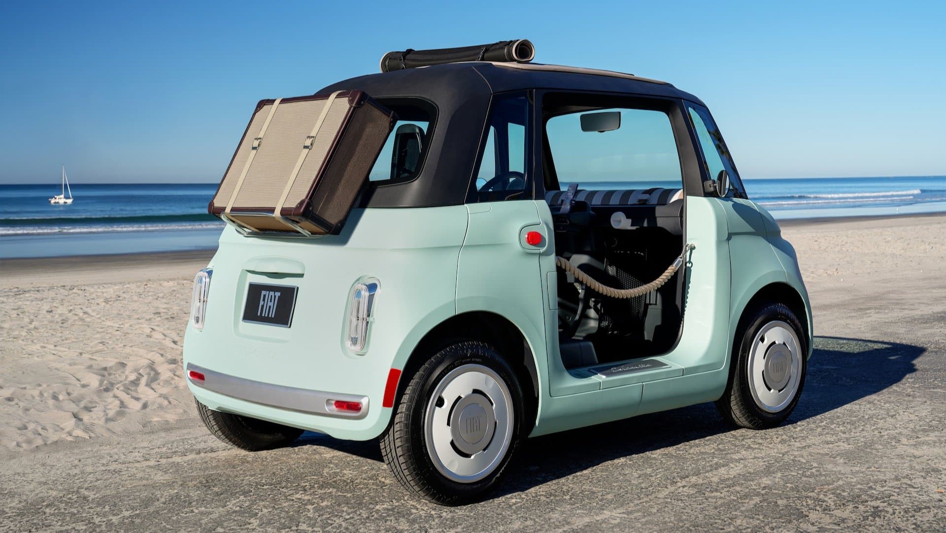 飛雅特 Topolino 微型電動車美國上市，售價 13,995 美元，續航里程 74 公里
