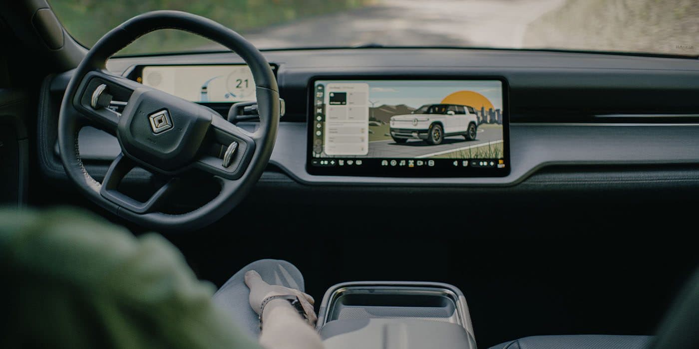 Rivian R2 新車交付後即現溢價轉售，高層人事異動引市場關注