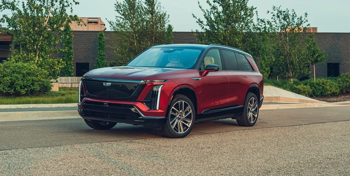 凱迪拉克 Escalade IQ 電動休旅亮相，美國售價 12.99 萬美元，Vistiq 啟動召回