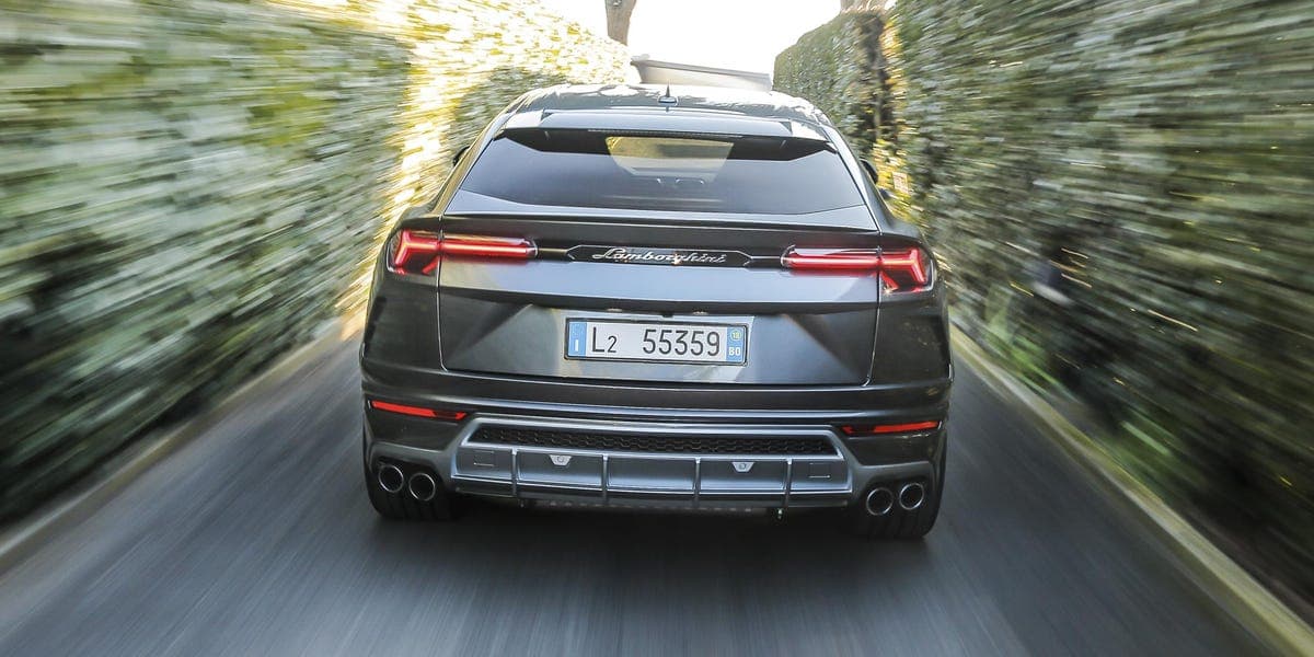 Lamborghini 超跑事件頻傳：Urus 遭竊追逐，Huracan 停車受損