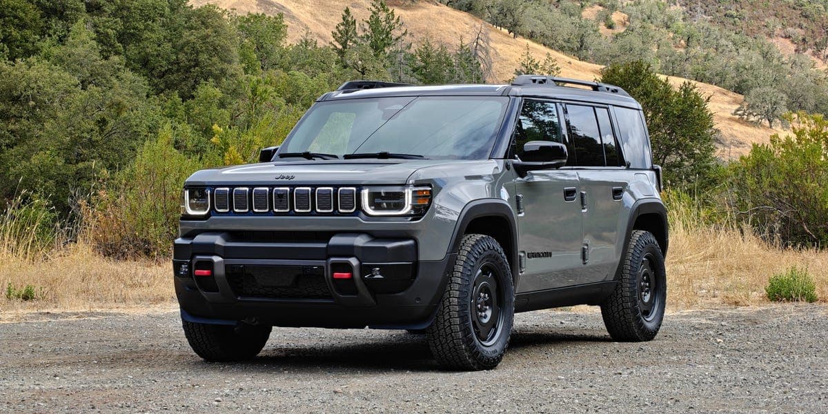 Jeep Grand Cherokee 召回規模擴大逾32萬輛，電動越野車 Recon 將亮相