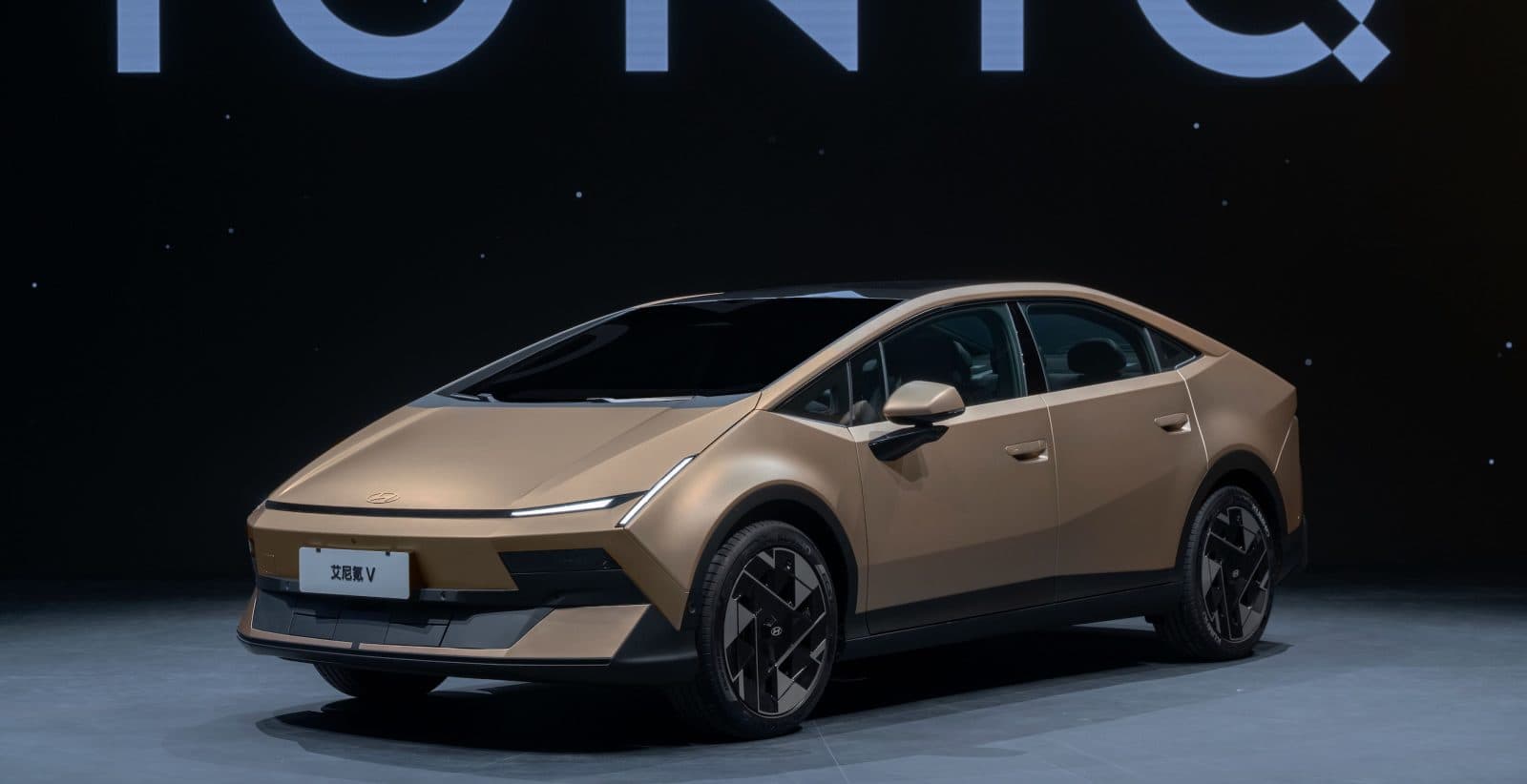 Hyundai IONIQ 5 N、6 N、IONIQ V 與 NEXO 多款新車全球亮相，揭示品牌電動化策略