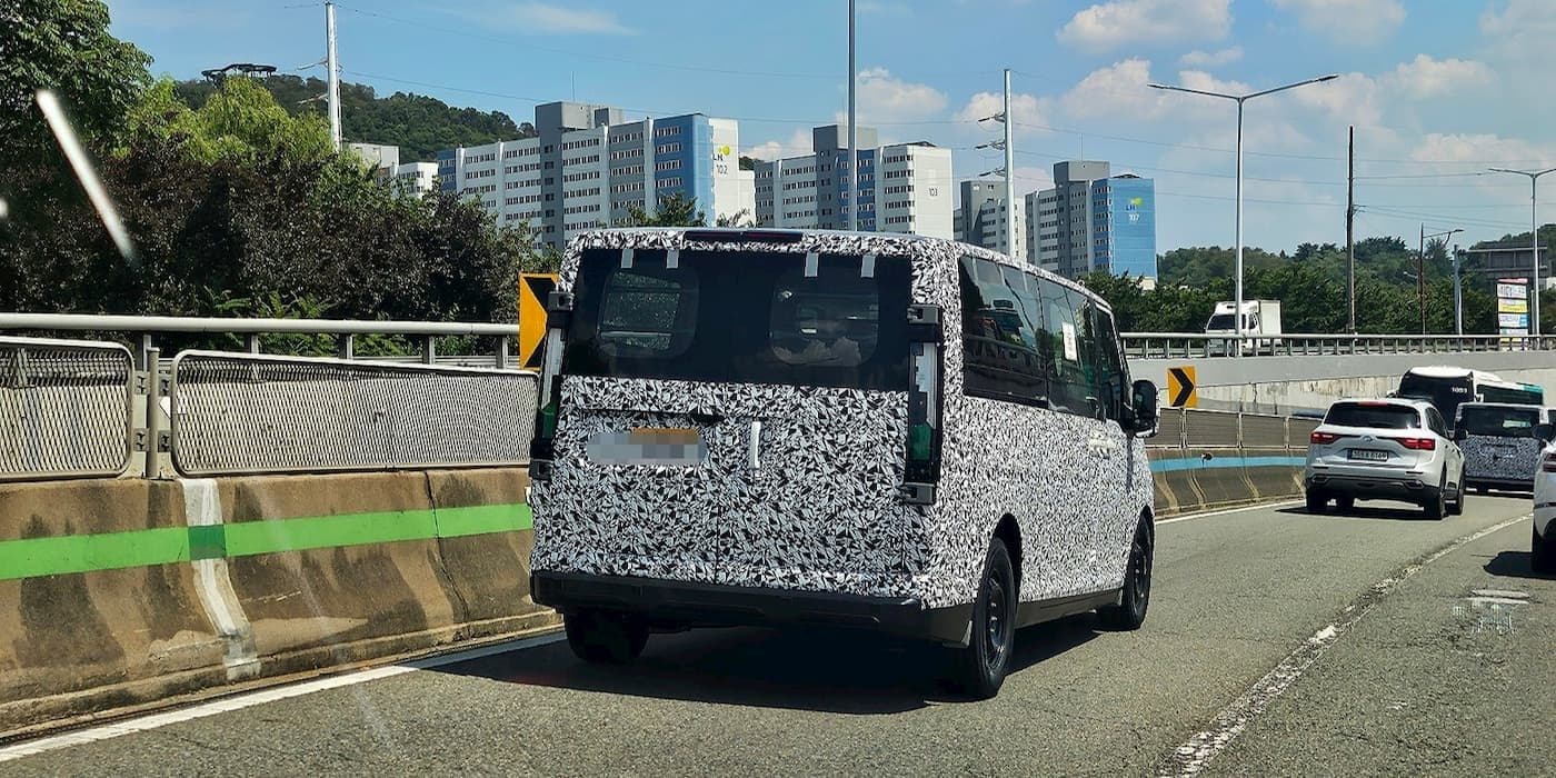 Kia PV7 大型電動廂型車測試曝光，車身尺寸超越 PV5