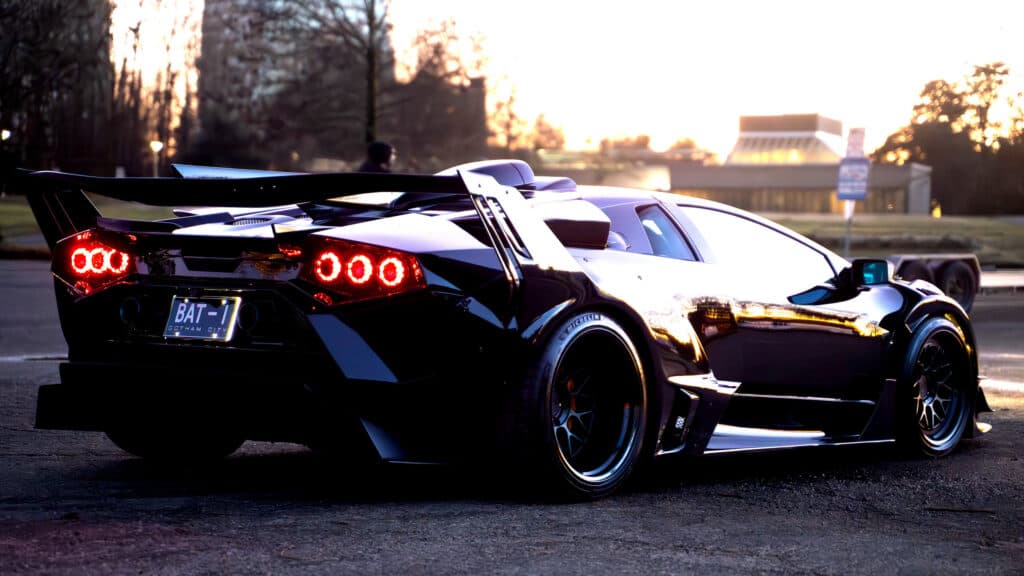 藍寶堅尼車價：Murcielago 34.4萬美元，Countach低於8萬歐元