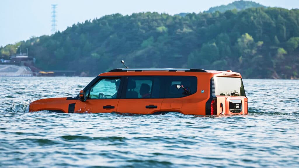 BYD’s YangWang Floated An SUV Two Years Ago. Chery’s Sailed One Across A Lake