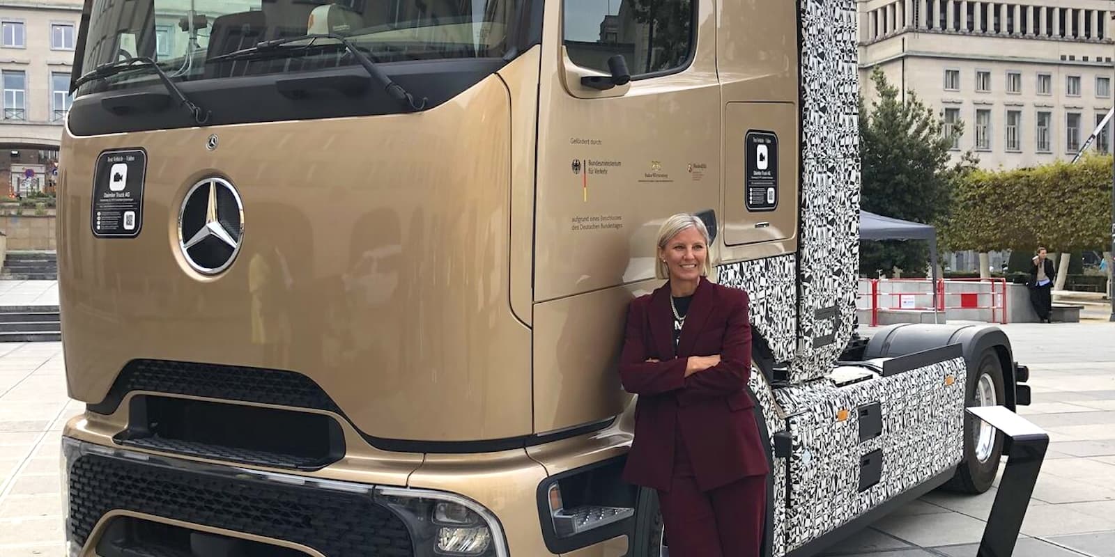 Volvo 電動車佈局橫跨商用與乘用市場，電動卡車里程達億級規模